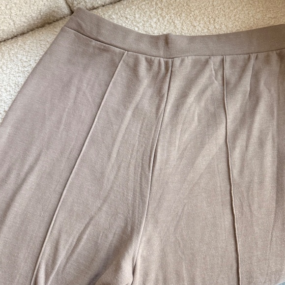 ✨ NWT Aritzia The Group Hideaway Pant: Nomad Taupe (Size XL) - Picture 4 of 6